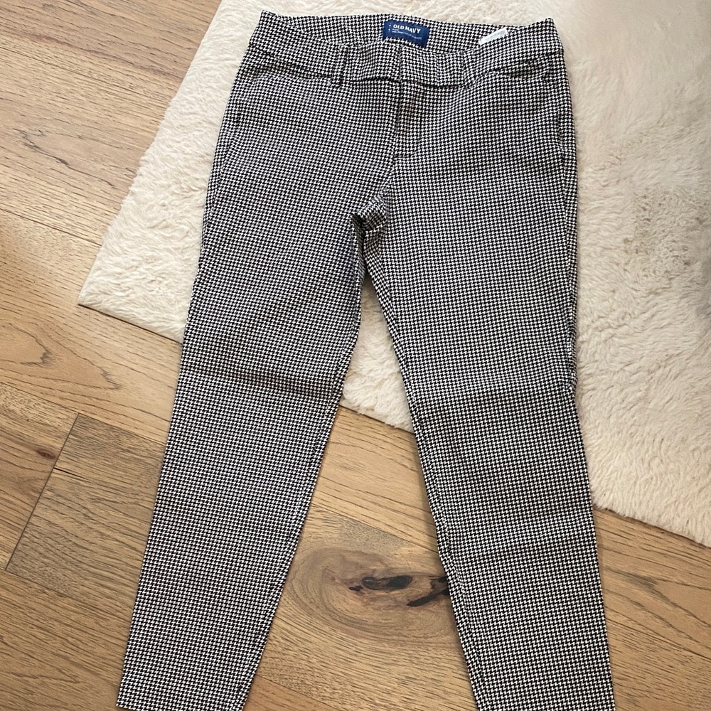 Old Navy Houndstooth Pixie Pants - Size 4